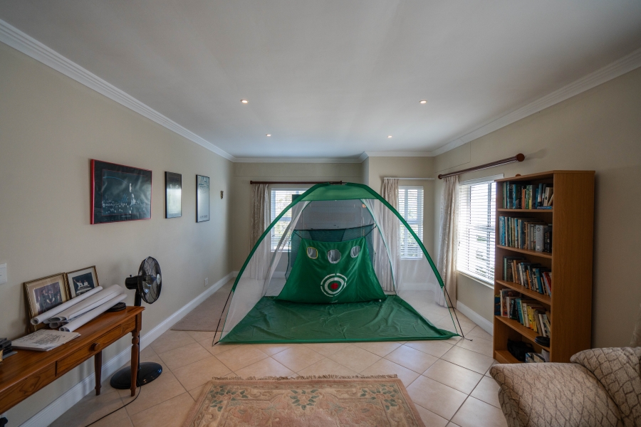 5 Bedroom Property for Sale in Royal Alfred Marina Eastern Cape